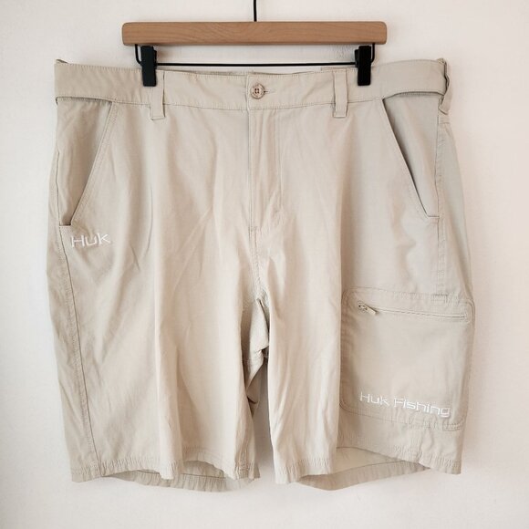 Huk Fishing Shorts Performance Wear Tan Adjustable Waist Outdoors Men's XXL - Picture 1 of 12